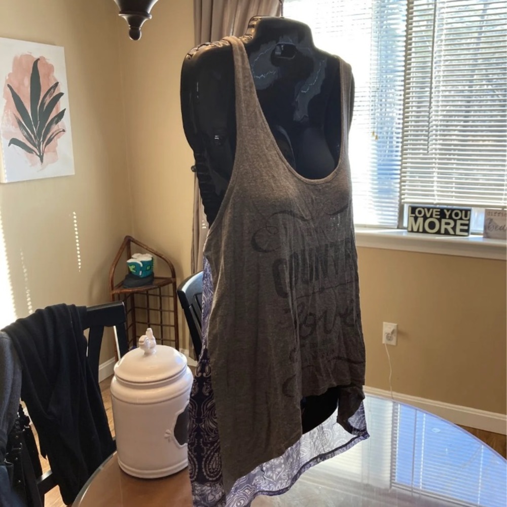 Tank top - Picture 2 of 3